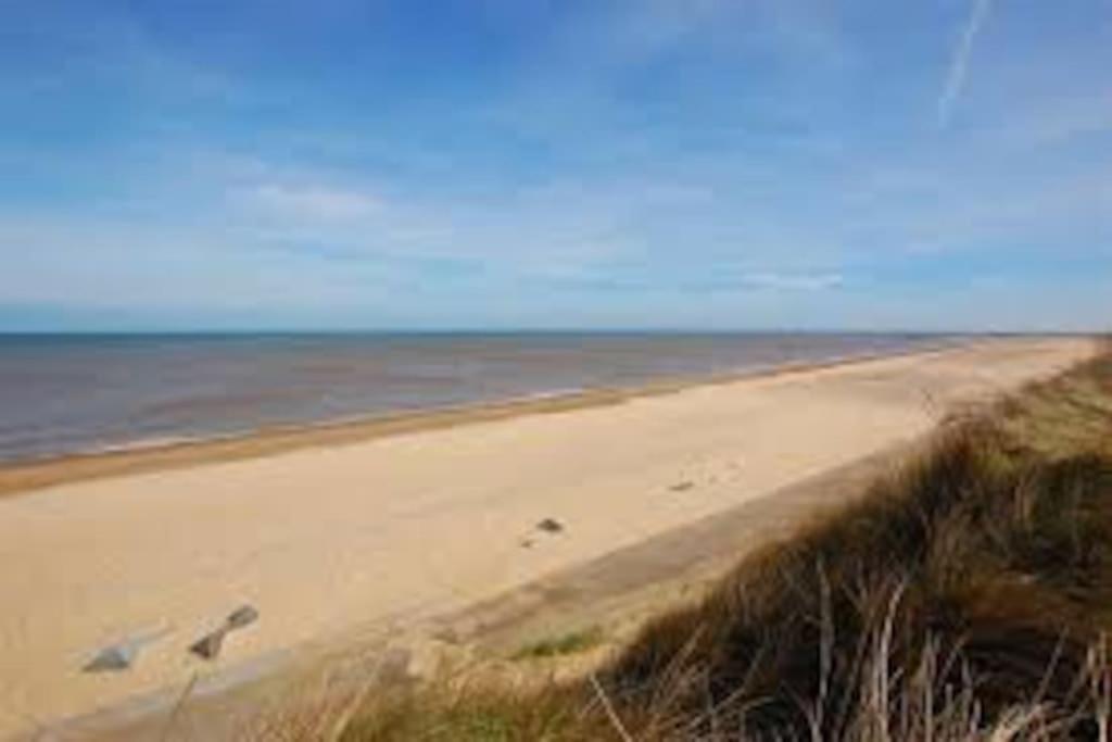 Barley Break - Beach Cottage Lessingham Extérieur photo